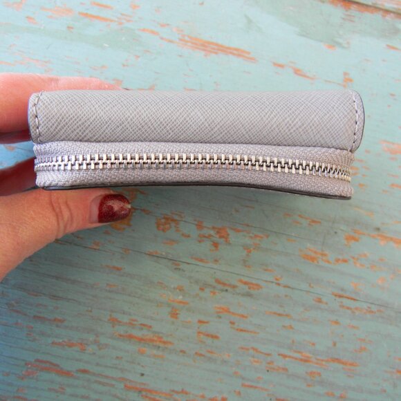 MICHAEL KORS GRAY SAFFIANO LEATHER SMALL COMPACT TRIFOLD WALLET - Picture 6 of 7